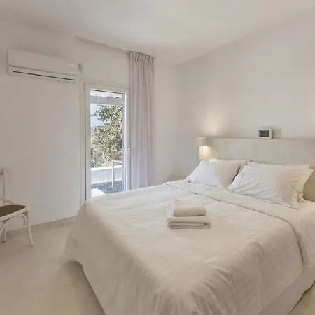 Apartment With A Sea View And Swimming Pool, In The Area Of Koundouros